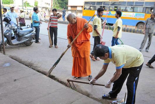 Swacch Mangaluru: Balmatta area cleaned 